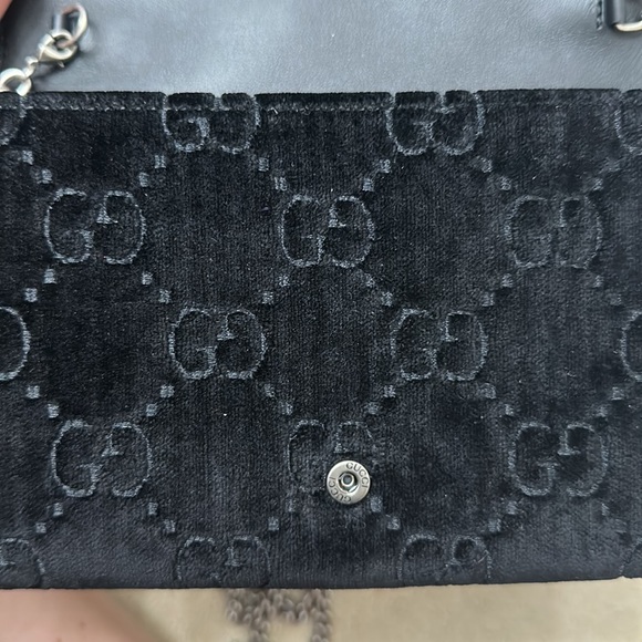 Gucci | Small Dionysus Velvet Shoulder Bag - Picture 4 of 12